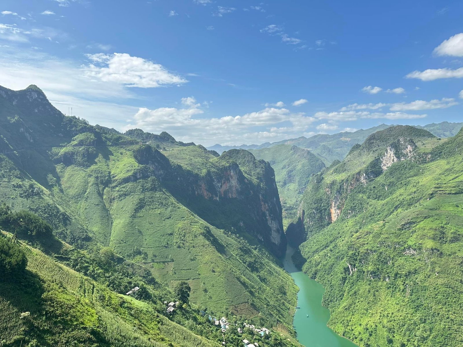 CHƯƠNG TRÌNH TOUR HÀ GIANG - CAO NGUYÊN ĐÁ ĐỒNG VĂN - PẢ VI (3 NGÀY 4 ĐÊM) - Hình ảnh 4